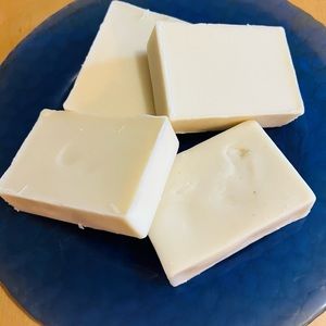 Toasted coconut lotion bars 🌴🥥